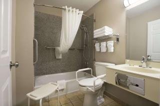 Super 8 by Wyndham Ardmore - Ardmore - 2