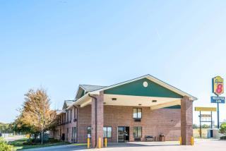 Super 8 by Wyndham Salina I-70 - Salina - 0