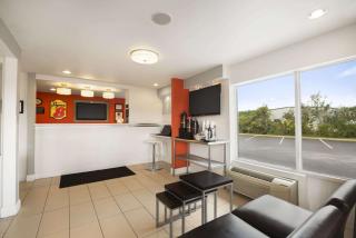 Super 8 by Wyndham Ormond Beach - Ormond Beach - 8