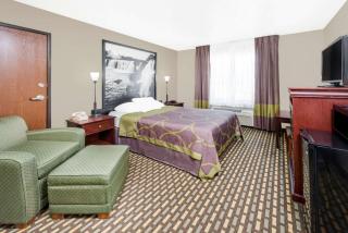 Super 8 by Wyndham Bolivar - Bolivar - 2