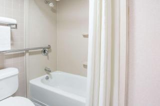 Super 8 by Wyndham Camp Springs/Andrews AFB DC Area - Camp Springs - 1