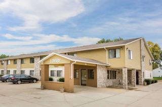 Super 8 by Wyndham Estherville - Estherville - 0