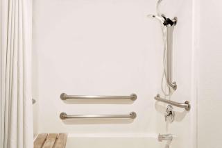 Super 8 by Wyndham Battle Mountain - 1