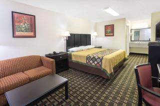 Super 8 by Wyndham Decatur/Lithonia/Atl Area - 3