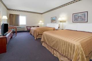 Travelodge by Wyndham St. Louis - Berkeley - 1