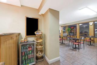 Howard Johnson by Wyndham Rocky Hill - Rocky Hill - 8