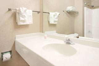 Super 8 by Wyndham Bonne Terre - 5