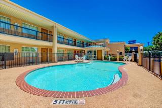 Super 8 by Wyndham Richardson Dallas - Richardson - 8
