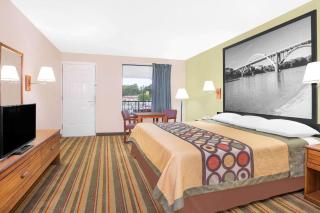 Super 8 by Wyndham Eufaula - 3