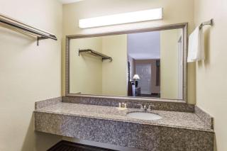 Days Inn by Wyndham Orange - Orange - 6