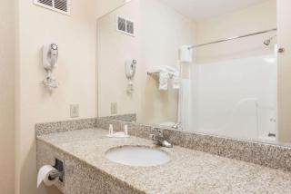 Super 8 by Wyndham St Robert Ft Leonard Wood Area - Saint-Robert - 1