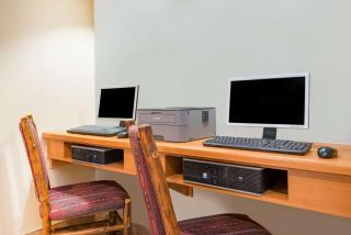 Hawthorn Suites by Wyndham Albuquerque - 4
