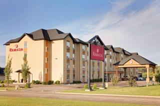 Ramada by Wyndham Cold Lake - 0
