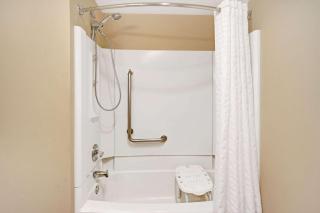 Baymont by Wyndham Indianapolis West - 6