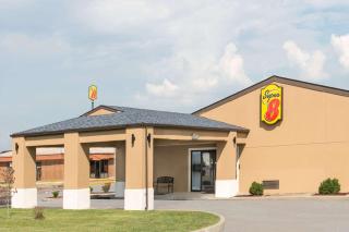 Super 8 by Wyndham Charleston Sikeston East MO - 9