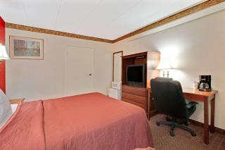 TraveIodge by Wyndham Parsippany - 4