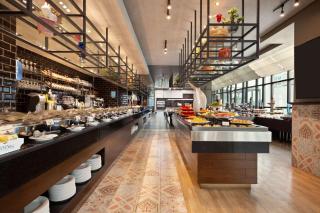 Ramada by Wyndham Manama City Centre - Manama - 4
