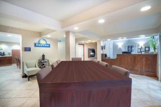 Days Inn by Wyndham Cave City - Cave City - 6