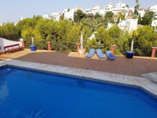 Spaciously Cosy Apartment 5b close to beach - Nerja - 0