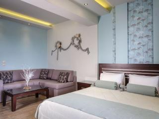 Plaka Beach Resort - 4