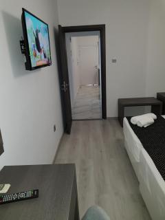 Les Palmiers Petrou Apartments - 6