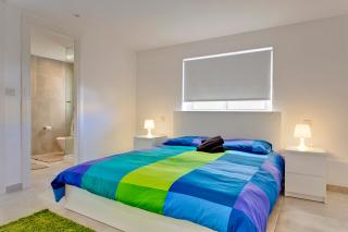 Marvellous Seafront Apartment - Sliema - 4