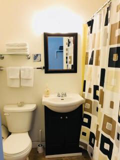 Manitou Motor Inn - 6