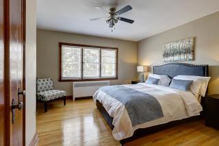 Parkside House - Barrie - 4