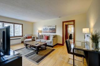Parkside House - Barrie - 3