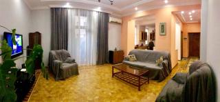 Calm center of Baku - Bakoe - 8