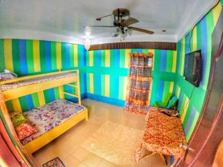 Tagaytay Bloom Breeze Cruz Apartelle - Tagaytay - 9