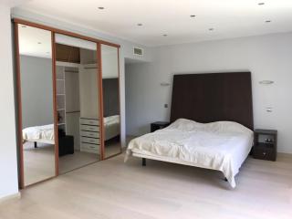 Villa with Heated Pool and Jacuzzi close to Puerto Banus and Beach - 1