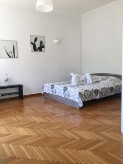 Central 5 Room Apartment - 3
