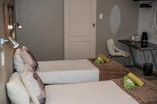 Out of Africa Guesthouse - Otjiwarongo - 2