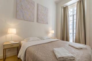 Santa Justa Prime Guesthouse - Lisbon - 4