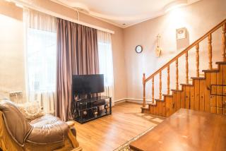 Zukas Hause - 8