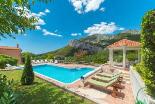 Villa Klara with 72 sqm pool and view on Split and islands - Solin (Salona) - 7