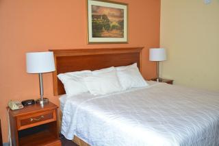Columbus Grand Hotel & Banquet Center - Columbus - 1