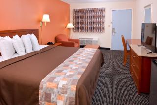 Americas Best Value Inn Sullivan - Sullivan - 1
