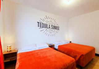 Tequila Sunrise Hostel - Guatemala - 0