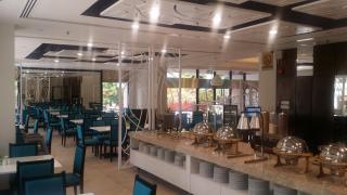 Harbour View Hotel - Kuching - 3