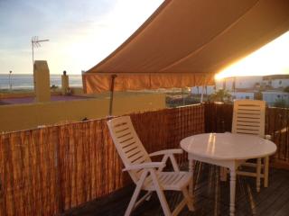 Tarifa Beach apartment with ocean views and pool - 0