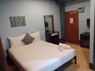 M Place - 4