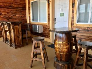 Lake View Suites - West Yellowstone - 7
