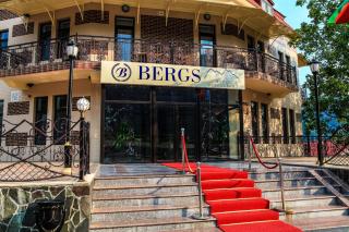 Bergs Otel And Restaurant - Qax - 1