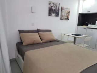 Yialos Holiday Apartments - Perivolia - 9