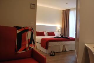 Hotel Pompaelo Plaza del Ayuntamiento & Spa - Pamplona - 8