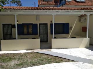 Sarantakis Apartments - Áyios Andréas Messinias - 1