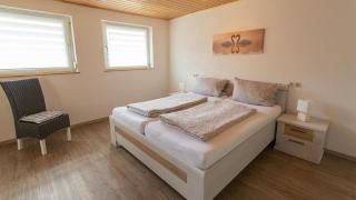 Gästezimmer - Ferienwohnung 1 - Brauhaus Dürr - Dorfprozelten - 2