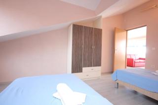 Apartments by the sea Tkon, Pasman - 686 - Tkon - 2